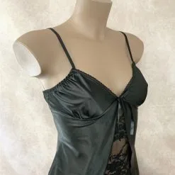 Babydoll En Satin Et Dentelle Avec String Assorti -Sextoys boutique babydoll en satin et dentelle avec string assorti 3