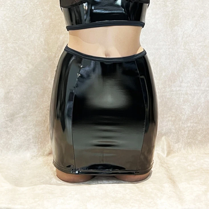 Jupe Moulante En Vinyle – OutX 3 Jupe Moulante En Vinyle – OutX