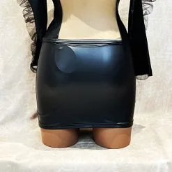 Mini-Jupe En Wetlook Avec Broderies Dorées – OutX -Sextoys boutique mini jupe en wetlook avec broderies dorees outx 1