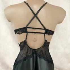 Nuisette En Satin Et Dentelle Ajourée 14 Nuisette En Satin Et Dentelle Ajourée -Sextoys boutique nuisette en satin et dentelle ajouree 5