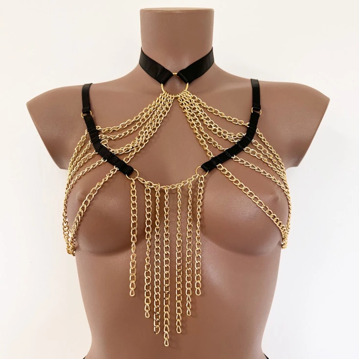 Collection Exclusive Paradise Boutik Top Harnais Ouvert Avec Bijoux Chaînettes 3 Collection Exclusive Paradise Boutik Top Harnais Ouvert Avec Bijoux Chaînettes